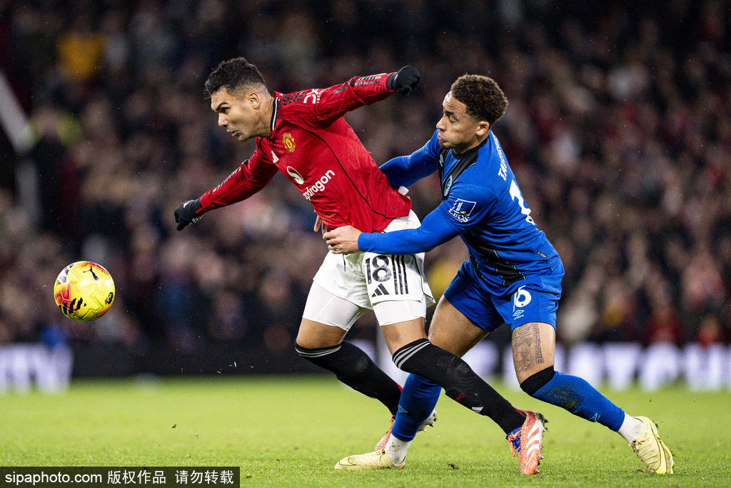 点射+助攻，B费再次当选曼联球迷票选的队内最佳球员