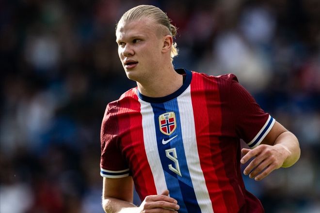 马明宇隔空给邵佳一加油：非常期待佳一率领国足走出低谷（马明宇隔空为邵佳一打气：期待佳一带领国足走出低谷）