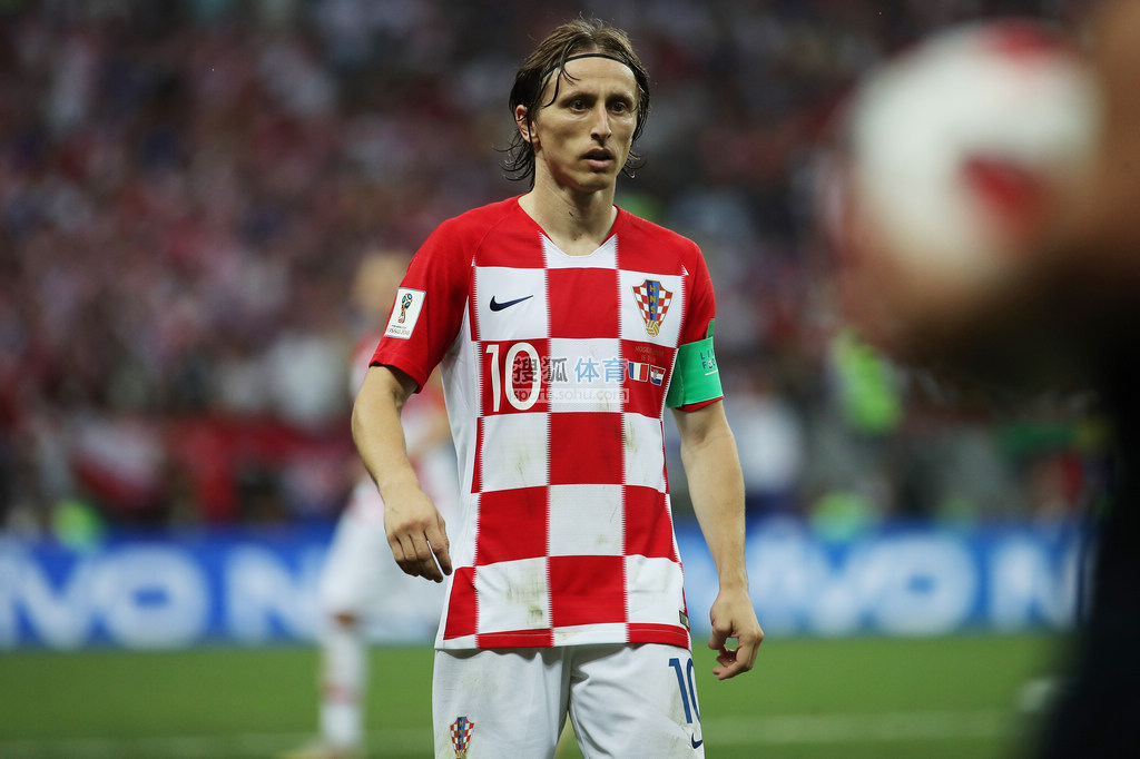 给我整的以为罗哥骗点球了一样，原来只是罚点球。。。